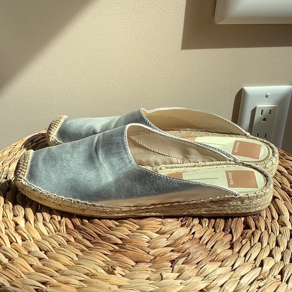 Chic Silver Espadrille Mules - Picture 2 of 4